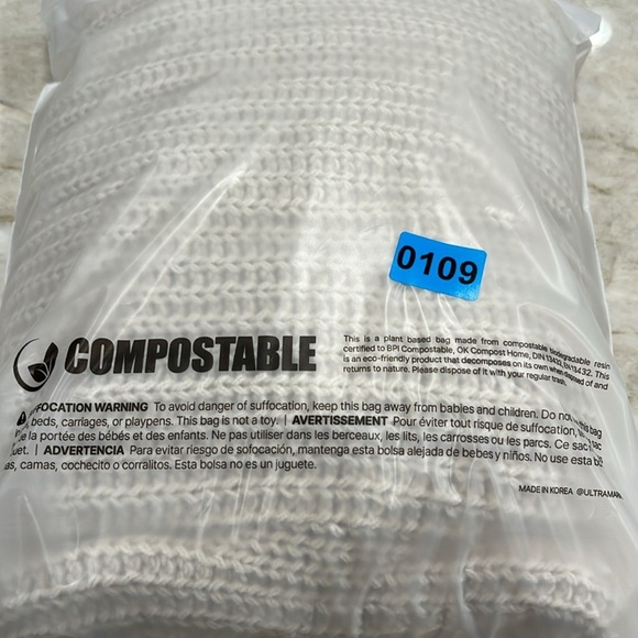 Aerie | Dreamspun Oversized Chunky Knit Mock Neck Sweater | Cream | Medium - Picture 13 of 13